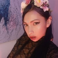 Anxelica_Macondo_ model avatar