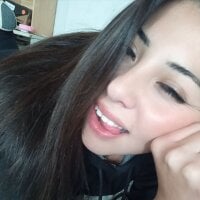 emmacurvyhot webcam model