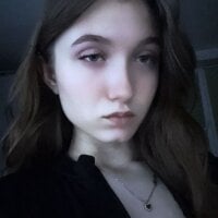 LisaWhiteX webcam model