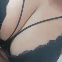 bruna438 webcam