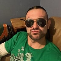 Asshole86Lover's Offline Chat Room