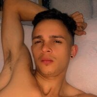 Iron_jamess webcam