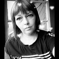 Ilona_Kristie's Offline Chat Room