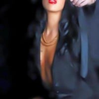 Mara060206's Offline Chat Room