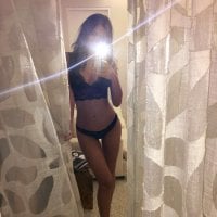 Zara__Nicolson's Offline Chat Room