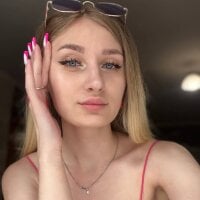 LivyyBossom webcam
