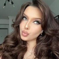 Lucy_louras