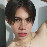 DERECKADAMS webcam model