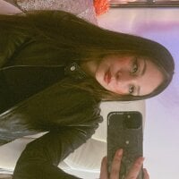 emily_layton webcam