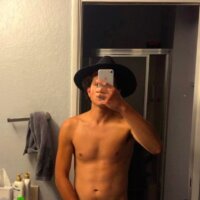 Rnastyy24's Offline Chat Room