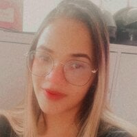 madie27's Offline Chat Room