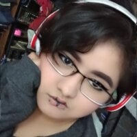 StriderPinkLive Webcam
