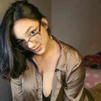 XVarely_legalXLive Webcam