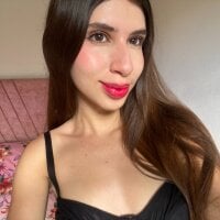 Emma_Petitte webcam model