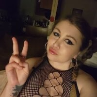 Doll_Lover4's Offline Chat Room