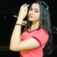 Hot_pyaari webcam model