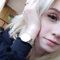 Sarah_Parker's Offline Chat Room