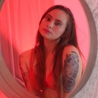 crystal_doll7 webcam model