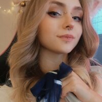 Ioanna-Light naked in live sex video chat