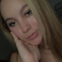 chloeleck's Profile Pic