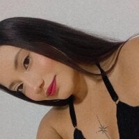 nylaa_rose