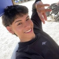 Ezra_Storm webcam model