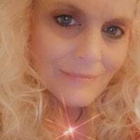 Mssinkers69's Offline Chat Room