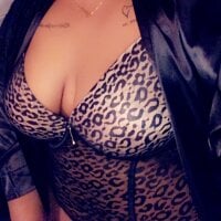 midgetmacc's Offline Chat Room