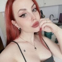 Emilyfoxxxy's Offline Chat Room