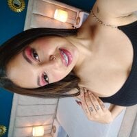 TiinaVeega webcam model