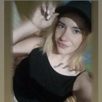 Aileen_Lena offline chatrum