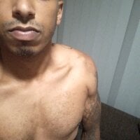 TheManTheLegend47's Offline Chat Room