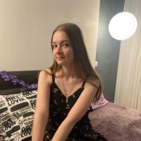 Juicy_Jessy_'s Offline Chat Room