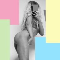 blondebronty's Offline Chat Room