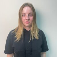 ElwynaHamling's Offline Chat Room