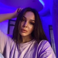 Amazing_Laura offline chatszobája