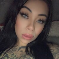 BunniieZoe fully nude on webcam for live porn video chat