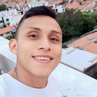 Fantasy_red_ Adlı Modelin Çevrimdışı Sohbet Odası