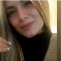 beck_blonde Adlı Modelin Çevrimdışı Sohbet Odası