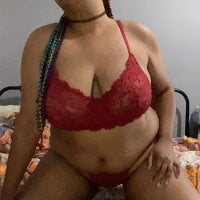 lilmxrelle's Avatar Pic