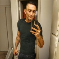 christian1990's Offline Chat Room