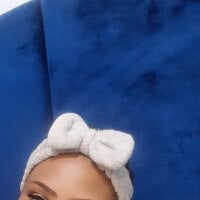 ThePeacheese webcam model