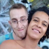 LOOKING4A3RDSACAREA 離線聊天室