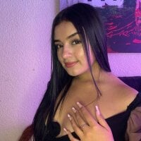 shelly_love23's Offline Chat Room