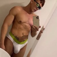 cami_hotboy webcam