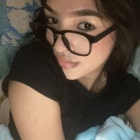 Lisssss09-K's Offline Chat Room