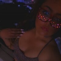 samanthacolombiana23 offline chatrum