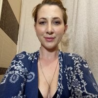 Naomi_Tess' Offline Chat Room