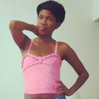 KittyMilfx3 webcam model
