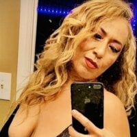 MysteryQueen78's Offline Chat Room